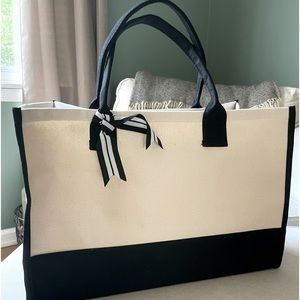 Canvas Shopping Bag. NEW.